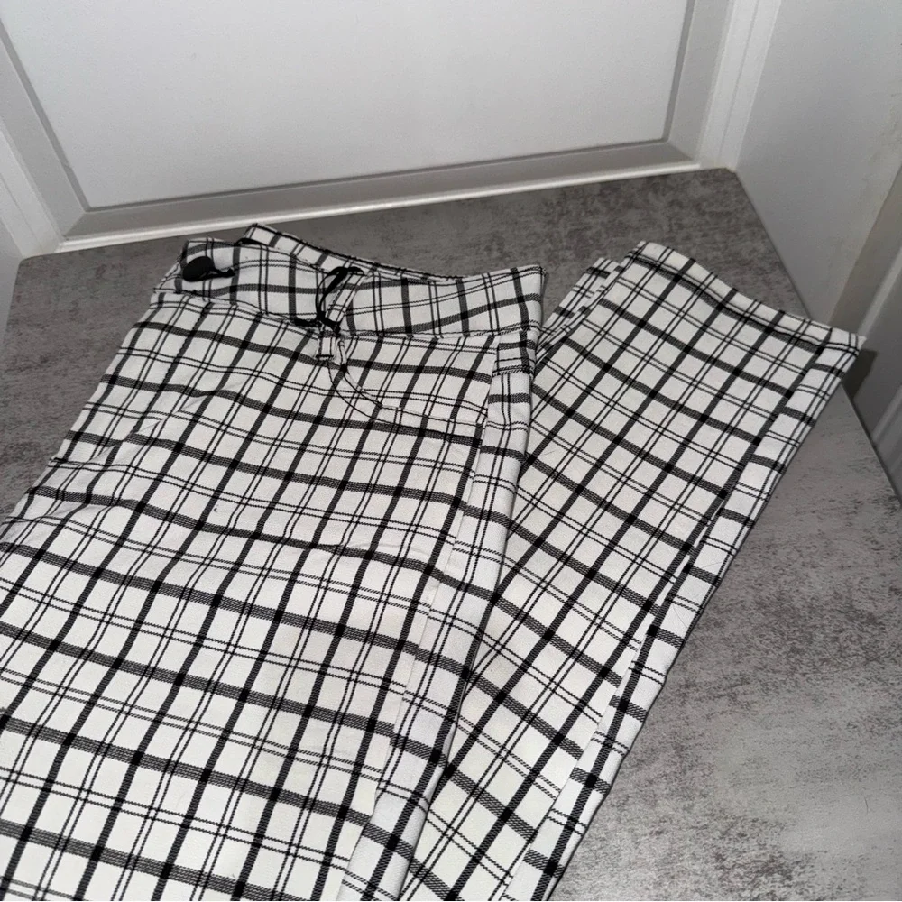 Chocolate USA Plaid High Waist Skinny Cropped Pants Size MEDIUM - Picture 5 of 5